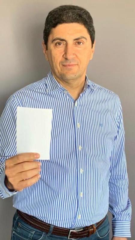 Η «λευκή κάρτα» (white card) του Υφυπουργού Αθλητισμού, Λευτέρη Αυγενάκη στη Διεθνή Ημέρα Αθλητισμού για την Ανάπτυξη και την Ειρήνη